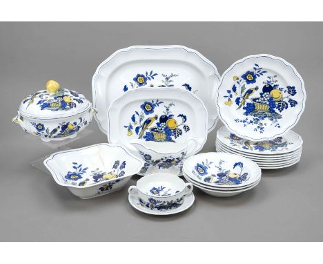 Großes Speiseservice für 6-18 Personen, 81-tlg., Spode, England, Ende 20. Jh., Keramik, Modell Blue Bird nach einem Design vo