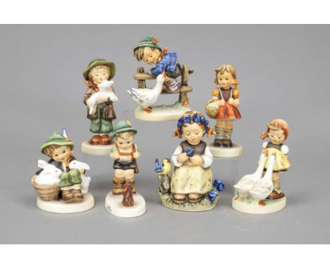 Konvolut aus 7 Hummelfiguren, Goebel, 5x W.Germany, darunter: ''Gänseliesl'', Entwurf 1936, sign., polychrom bemalt, Modellnr