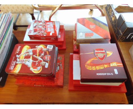 20 boxed Arsenal member souvenir sets
