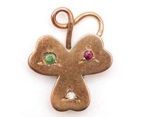 A Victorian 9ct rose gold, old cut brilliant diamond, ruby and emerald clover leaf pendant, 16mm, 1.3gm 