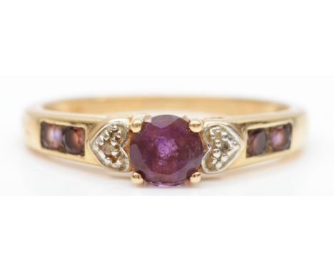 A 9ct gold amethyst and diamond ring, Q, 1.9gm 