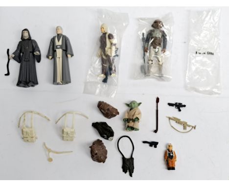 Kenner Star Wars vintage action figure mixed lot. Incomplete, complete, baggies and accessories. Good to excellentThe backpac