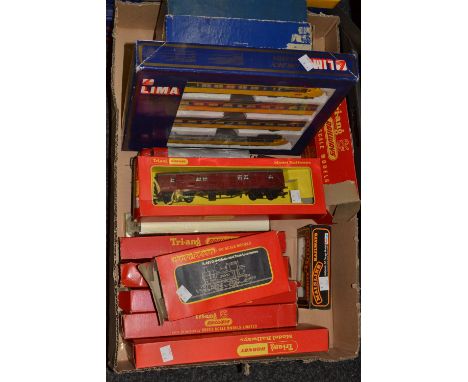Hornby Dublo - Class N2 locomotive, 9 wagons, 3 points, 1 crossing, track sections, power controller;  three Hamblings OO sca