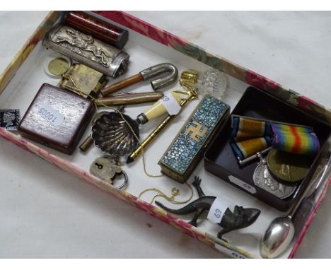 First World War medals, lizard, caddy spoon, etc.