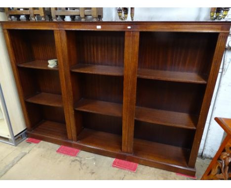Floor standing 3 section mahogany open bookcase, width 7' 3", height 5' depth 1' 1", shelf depth 11"