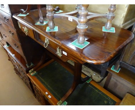 A Mahogany sofa table with 2 drawers