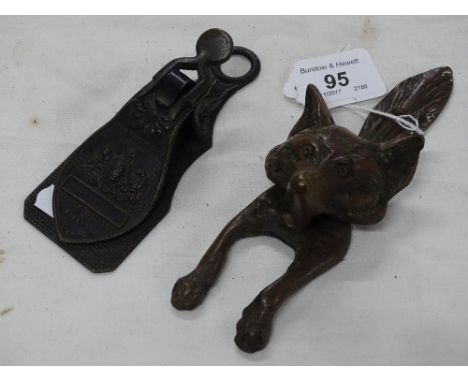 A Victorian advertising brass letter clip - Merry Phipson & Parker, and a fox door knocker