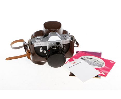 Leitz Spiegelreflex Leicaflex, in Ledertasche, mit Anleitung, Alterungsspuren