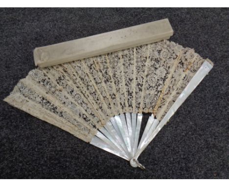 A Victorian lace and mother-of-pearl hand fan in box