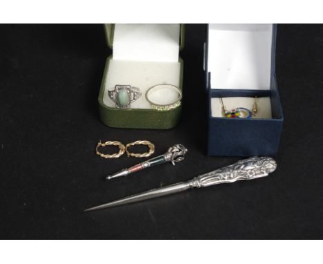 Silver jewellery to include enamel earrings, two silver (925) rings, 925 hallmarked Scottish brooch in the form of a sword wi