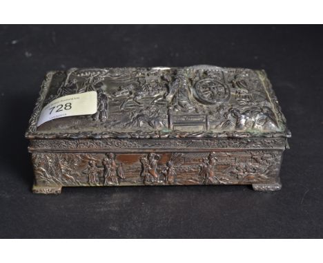 A silver plate metal fish letter rack and oriental Chinese silver plated box. Measures: 17cms long.