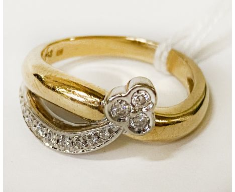 18CT GOLD &amp; DIAMOND SNAKE DESIGN RING SIZE M/N 6 GRAMS APPROX