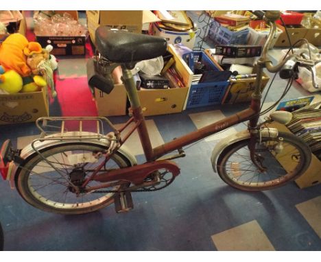 A Vintage Royale Ladies Bicycle.