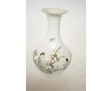 Small Chinese vase c1860 seal mark to base 13cm