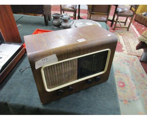 Vintage PYE radio (1947)