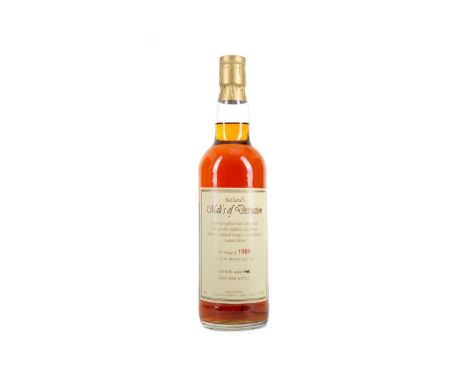 MACALLAN 1989 MALTS OF DISTINCTIONThere are few distilleries in the world quite so revered as Macallan. Nestled in the heart 