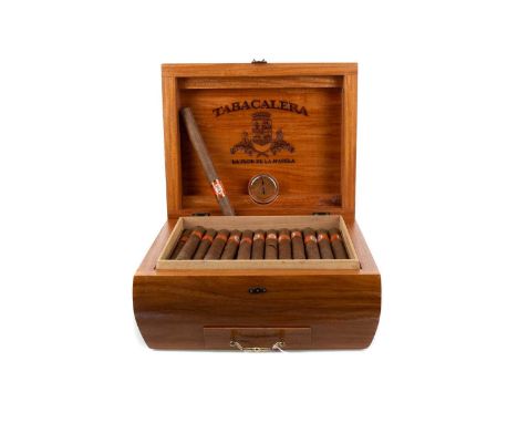 A HUMIDOR CONTAINING 38 TABACALERA LA FLOR DE LA ISABELA CIGARSMade in the Philippines.Each cigar is approximately 18cm (7 in