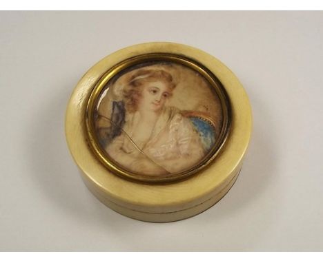 IVORY BOX.
A 19th century continental ivory box, the lid inset a hand painted portrait, lined with tortoiseshell.
7.5cm.