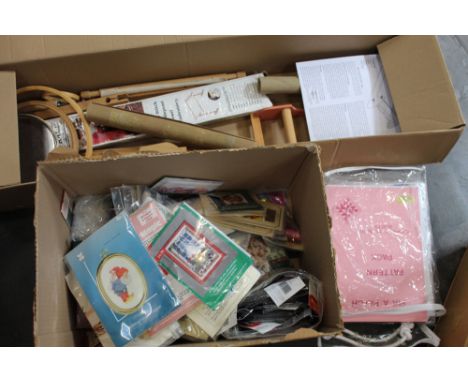 Tapestry embroidery frame and tapestry packs 