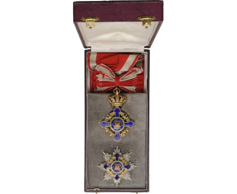 Grand Cross Set, 2nd Model (1938), for Civil. Sash Badge, 93x61 mm, gilt Silver, hallmarked "crown", maker's mark "Resch", bo