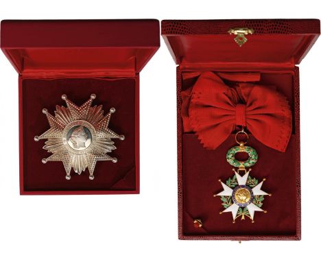 Grand Cross Set, 5th Republic (1959-), 1st Class, instituted in 1802. Sash Badge, 103x74 mm, gilt Silver, both sides enameled