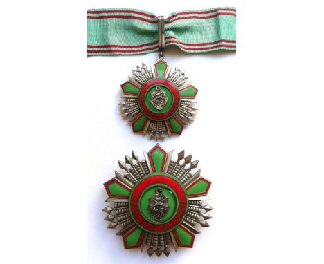 Grand Officer`s Set, 2nd Type (after 1961). Neck Badge, 65 mm, silvered plated bronze, makerâ€™s mark â€œA.B&Cie.â€, obverse 