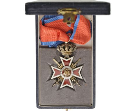 Commander 's Cross, 2nd Model (1938), for Military in Time of War. Neck Badge with Swords, 71x46 mm, Silver, hallmaked "SILBE