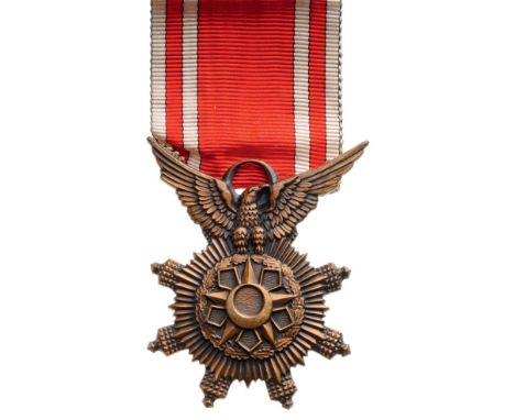 Breast Badge, 42 mm, bronze, eagle suspension device and original ribbon. In perfect condition! I