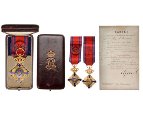 Officer 's Cross, 1st Model, for Civil. Breast Badge, 67x43 mm, Silver gilt, both sides red enameled, obverse medallion with 