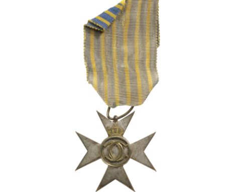 Breast Badge, 40 mm, Silvered with gilt center, original suspension ring and ribbon. Scarce! II R!