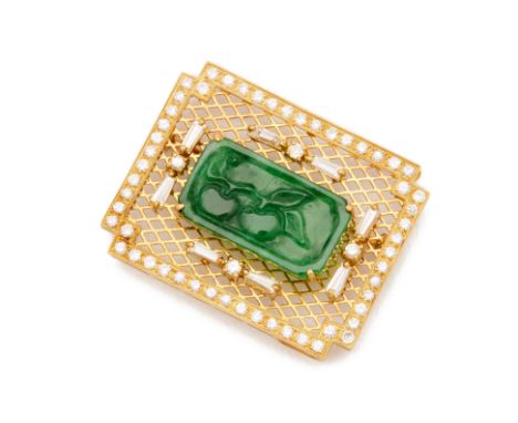 A CARVED JADE AND DIAMOND BROOCH
Rectangular with cut corners, in 18K yellow gold, the central rectangular jade panel carved 