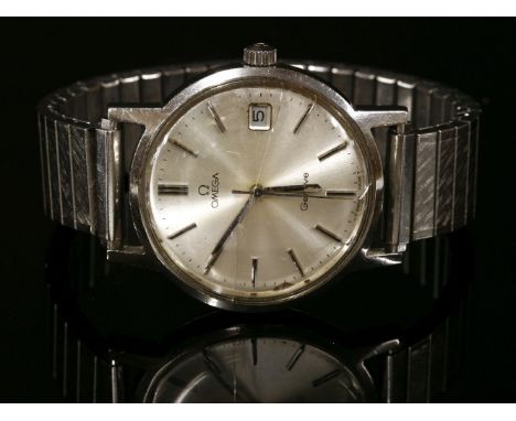A gentlemen's stainless steel Omega Seamaster Genève mechanical strap watch,on a later expanding bracelet. Circular case 35mm