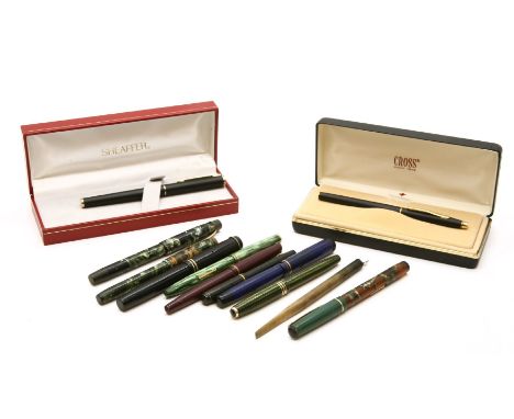 A collection of vintage pens, to include Parker 'Duofold' circa 1937 and a Wahl Eversharp 'Gold Seal' made in USA circa 1930