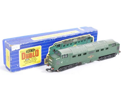 An original vintage Hornby Dublo made 00 gauge model railway train set locomotive engine 3232 CO-CO Diesel Electric Locomotiv