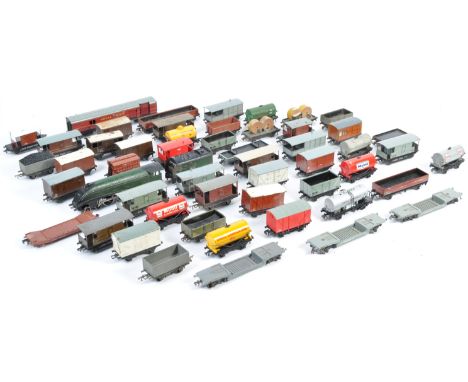 A large collection of 50+ original vintage Hornby Dublo made 00 gauge model railway train set locomotive, rolling stock and c