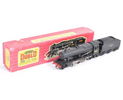 An original vintage Hornby Dublo made 00 gauge electric train set locomotive engine 2224 LMR 2-8-0 8F Locomotive &amp; Tender