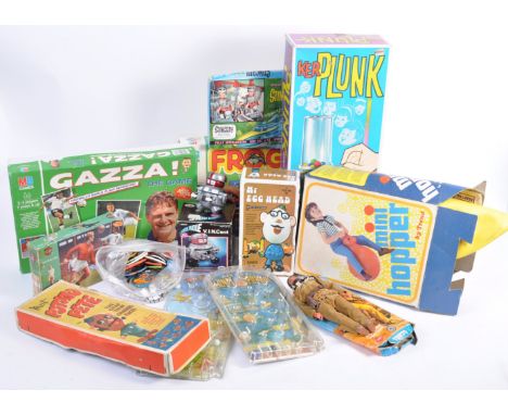 A collection of assorted vintage boxed and unboxed toys, games and puzzles to include; a boxed Marx Toys ' The Lone Ranger ' 