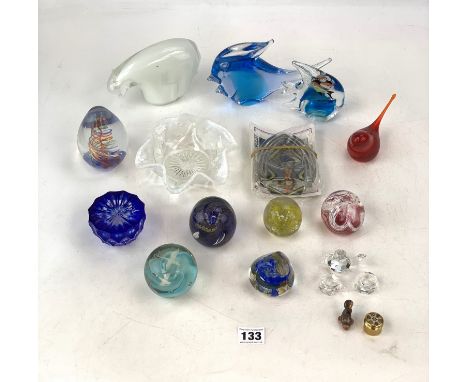 7 glass paperweights inc. Wedgwood, Caithness, Millrace and others, 2 glass fish, glass polar bear, glass bird, glass dish, S