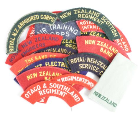 Cloth Badges: New Zealand Army Shoulder title badges in excellent condition.  (approx 20 Items)