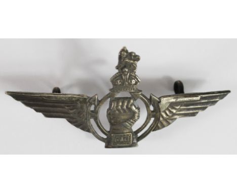 Badge a scarce RAC / Para interest for a Light Tank crew carried by heavy lift Glider.