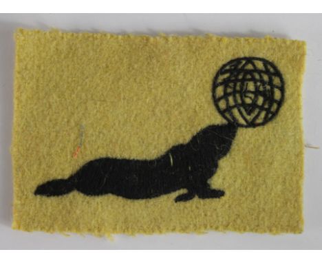 Cloth Badge: 12th Army Group HQ 1st Pattern WW2 embroidered cloth formation sign badge in excellent worn condition.