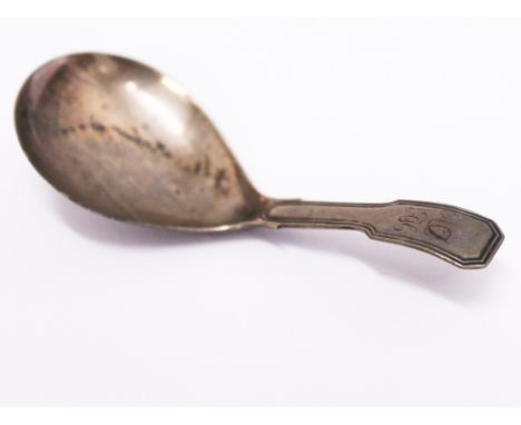 A Georgian hallmarked silver caddy spoon, length 8.5cm