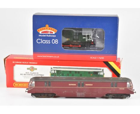 Three 00 gauge model railway diesel locomotives comprising Bachmann 32-116A 08 shunter, Lima express parcels railcar and Horn