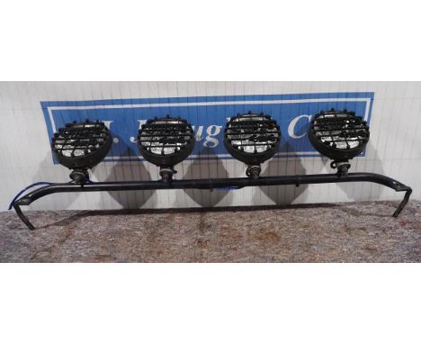 Land Rover light bar with 4 Wipac spotlights 