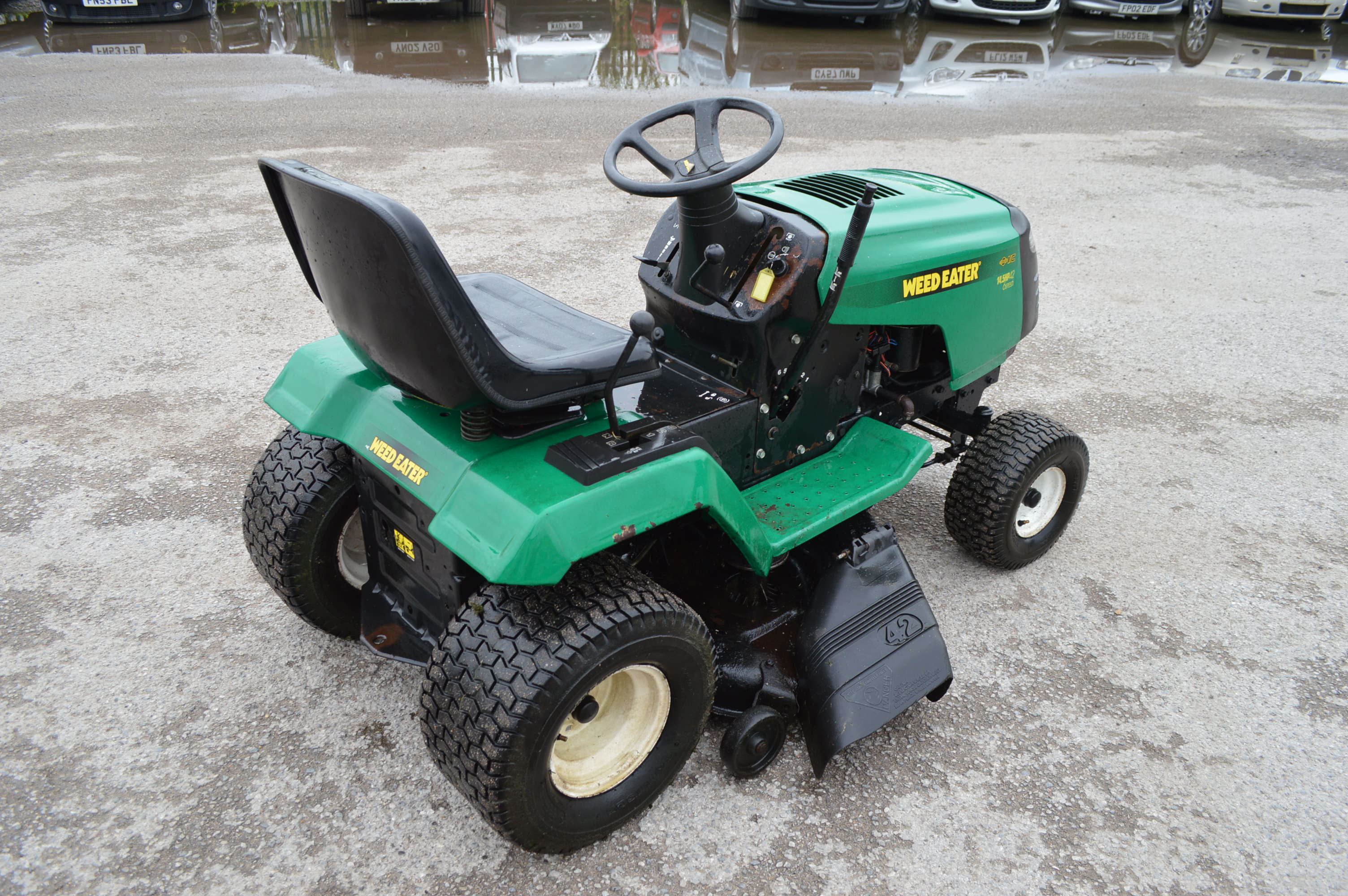 K WEED EATER 14.5HP RIDEON PETROL LAWN MOWER 14.5HP BRIGGS