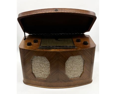 An oak cased vintage radio by McMichael, model number 135