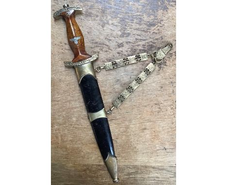 High ranking SA dagger with rarer Suspension chain, Makers Mark RZ Eickhorn Solingen M 7/66 1939, scabbard stamped R84/17209.