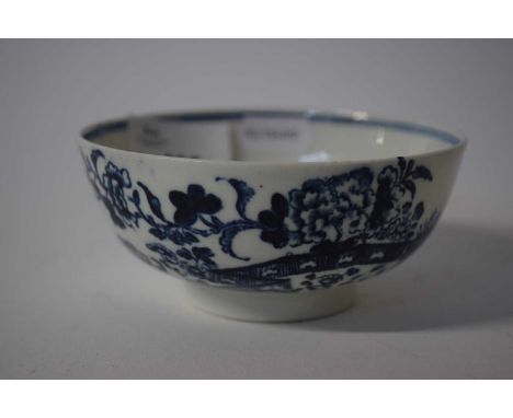 A Lowestoft porcelain bowl decorated with a version of the fence pattern print, pseudo Worcester crescent mark to base, 11cm 