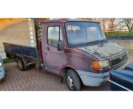 1996 LDV 400 Convoy D LWB flatbed, 2,500cc, 3,500kg. Registration number P420 RWY. Vin number not found. Engine number not fo