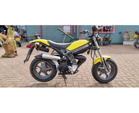 c.1998/2000 Suzuki Street Magic, 49cc. Registration number not registered. Frame number JS1AH111100100186. Engine number A190